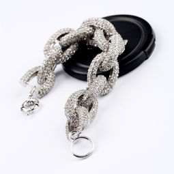 璀璨綻放，腕間風尚 歐美時尚鑲鉆圓環手鏈引領潮流